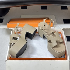 顶级品质(配高档飞机盒✈️)Hermes 爱马仕🐎 Jam30凉鞋系列 H家粗跟凉鞋 H 鞋面防水台高跟 顶级品质(配高档飞机盒✈️)Hermes 爱马仕🐎 Jam30凉鞋系列 H家粗跟凉鞋 H 鞋面防水台高跟