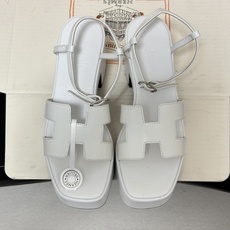 顶级品质(配高档飞机盒✈️)Hermes 爱马仕🐎 Jam30凉鞋系列 H家粗跟凉鞋 H 鞋面防水台高跟 顶级品质(配高档飞机盒✈️)Hermes 爱马仕🐎 Jam30凉鞋系列 H家粗跟凉鞋 H 鞋面防水台高跟