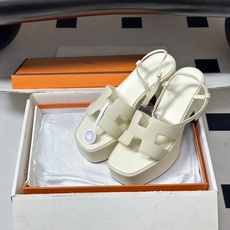 顶级品质(配高档飞机盒✈️)Hermes 爱马仕🐎 Jam30凉鞋系列 H家粗跟凉鞋 H 鞋面防水台高跟 顶级品质(配高档飞机盒✈️)Hermes 爱马仕🐎 Jam30凉鞋系列 H家粗跟凉鞋 H 鞋面防水台高跟