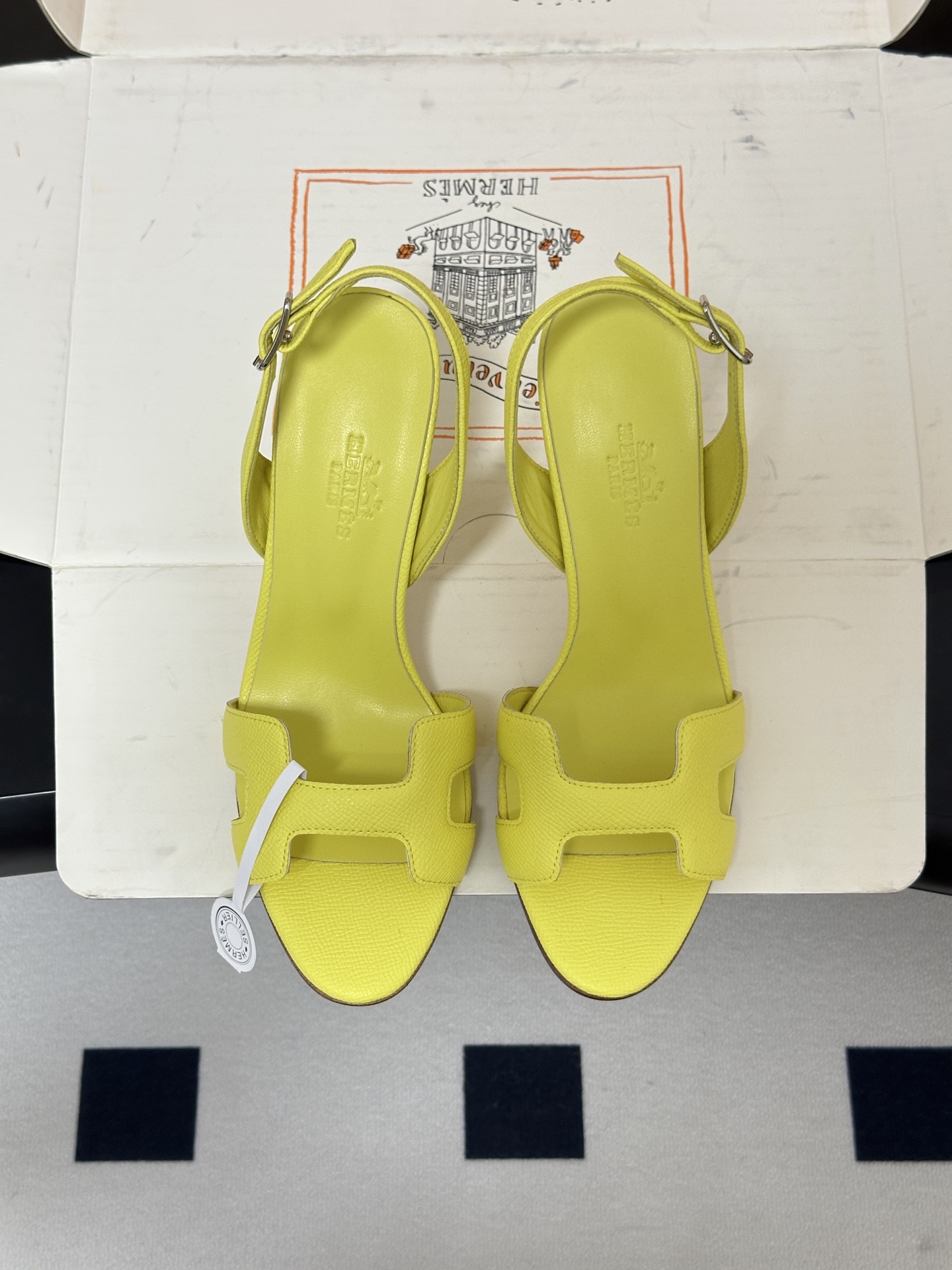 顶级品质（配高档飞机盒✈️）Hermes 爱马仕🐎 Joy凉鞋系列 H家经典款 细跟后扣带凉鞋手掌纹H鞋