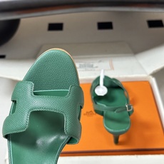 顶级品质(配高档飞机盒✈️)Hermes 爱马仕🐎 Joy凉鞋系列 H家经典款 细跟后扣带凉鞋手掌纹H鞋 顶级品质(配高档飞机盒✈️)Hermes 爱马仕🐎 Joy凉鞋系列 H家经典款 细跟后扣带凉鞋手掌纹H鞋