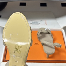 顶级品质(配高档飞机盒✈️)Hermes 爱马仕🐎 Joy凉鞋系列 H家经典款 细跟后扣带凉鞋手掌纹H鞋 顶级品质(配高档飞机盒✈️)Hermes 爱马仕🐎 Joy凉鞋系列 H家经典款 细跟后扣带凉鞋手掌纹H鞋