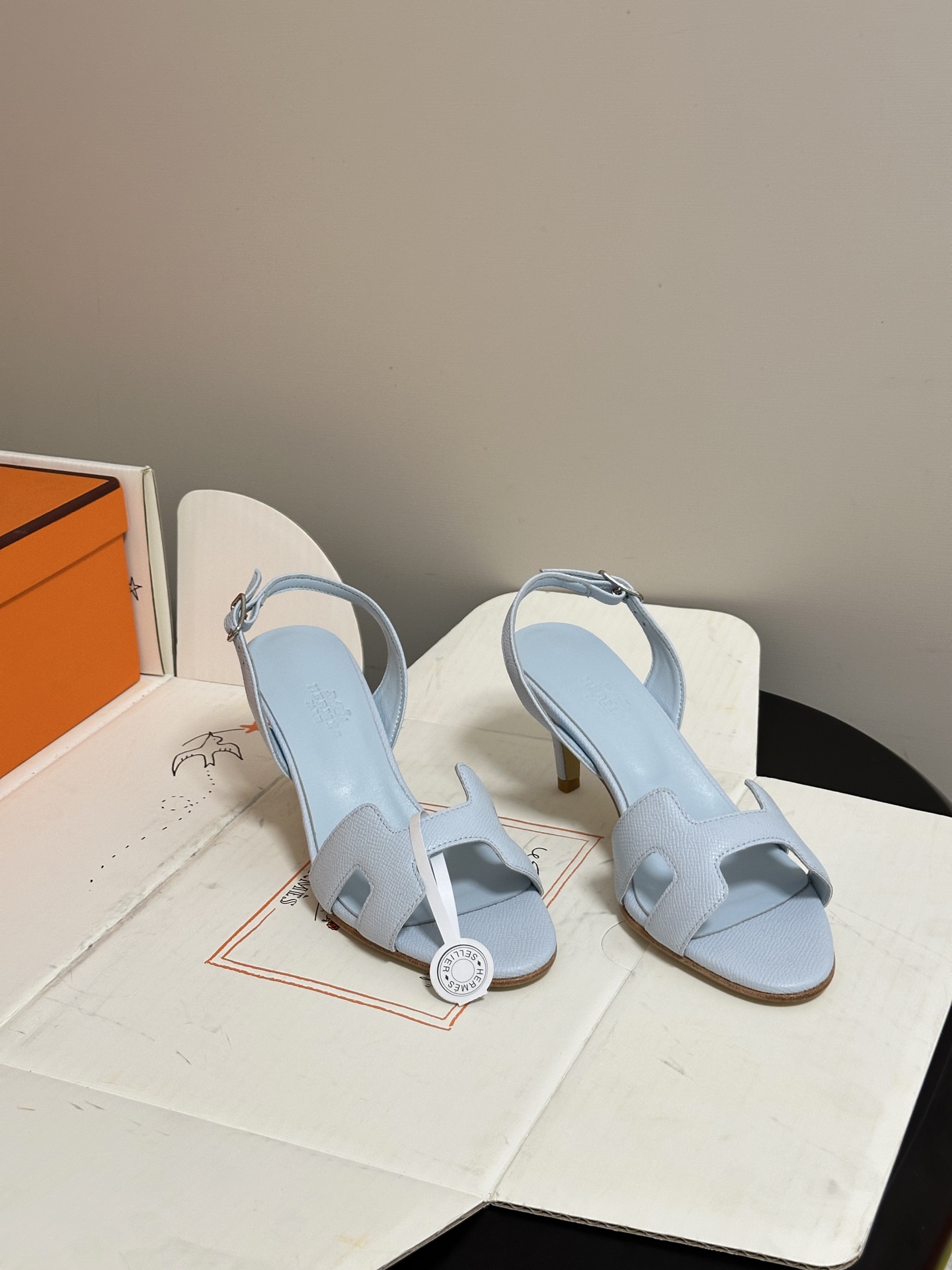 顶级品质（配高档飞机盒✈️）Hermes 爱马仕🐎 Joy凉鞋系列 H家经典款 细跟后扣带凉鞋手掌纹H鞋