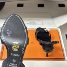 顶级品质(配高档飞机盒✈️)Hermes 爱马仕🐎 Joy凉鞋系列 H家经典款 细跟后扣带凉鞋手掌纹H鞋 顶级品质(配高档飞机盒✈️)Hermes 爱马仕🐎 Joy凉鞋系列 H家经典款 细跟后扣带凉鞋手掌纹H鞋