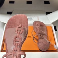 顶级品质(配高档飞机盒✈️)Hermes 爱马仕🐎 H家 2026ss春夏新款 Milos凉鞋系列经典猪 顶级品质(配高档飞机盒✈️)Hermes 爱马仕🐎 H家 2026ss春夏新款 Milos凉鞋系列经典猪