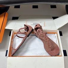 顶级品质(配高档飞机盒✈️)Hermes 爱马仕🐎 H家 2026ss春夏新款 Milos凉鞋系列经典猪 顶级品质(配高档飞机盒✈️)Hermes 爱马仕🐎 H家 2026ss春夏新款 Milos凉鞋系列经典猪