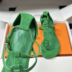 顶级品质(配高档飞机盒✈️)Hermes 爱马仕🐎 H家 2026ss春夏新款 Milos凉鞋系列经典猪 顶级品质(配高档飞机盒✈️)Hermes 爱马仕🐎 H家 2026ss春夏新款 Milos凉鞋系列经典猪