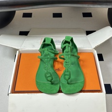 顶级品质(配高档飞机盒✈️)Hermes 爱马仕🐎 H家 2026ss春夏新款 Milos凉鞋系列经典猪 顶级品质(配高档飞机盒✈️)Hermes 爱马仕🐎 H家 2026ss春夏新款 Milos凉鞋系列经典猪