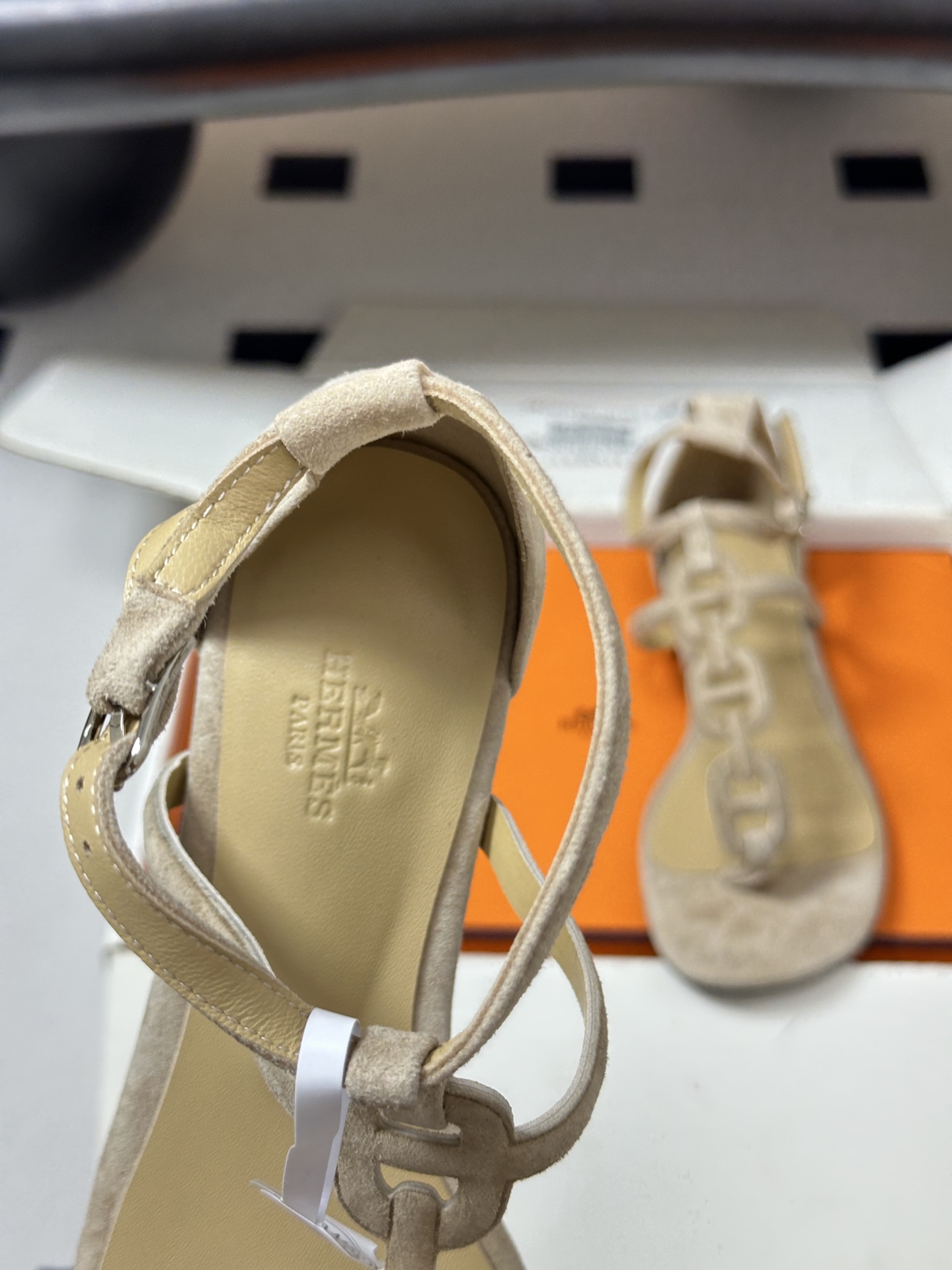 顶级品质（配高档飞机盒✈️）Hermes 爱马仕🐎 H家 2026ss春夏新款 Milos凉鞋系列经典猪