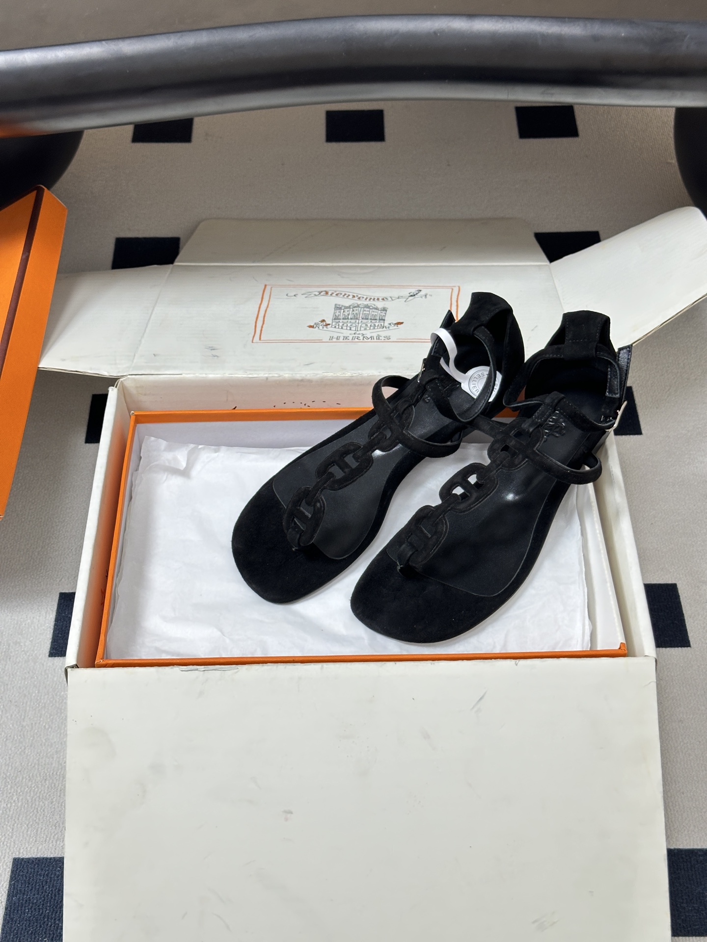 顶级品质（配高档飞机盒✈️）Hermes 爱马仕🐎 H家 2026ss春夏新款 Milos凉鞋系列经典猪
