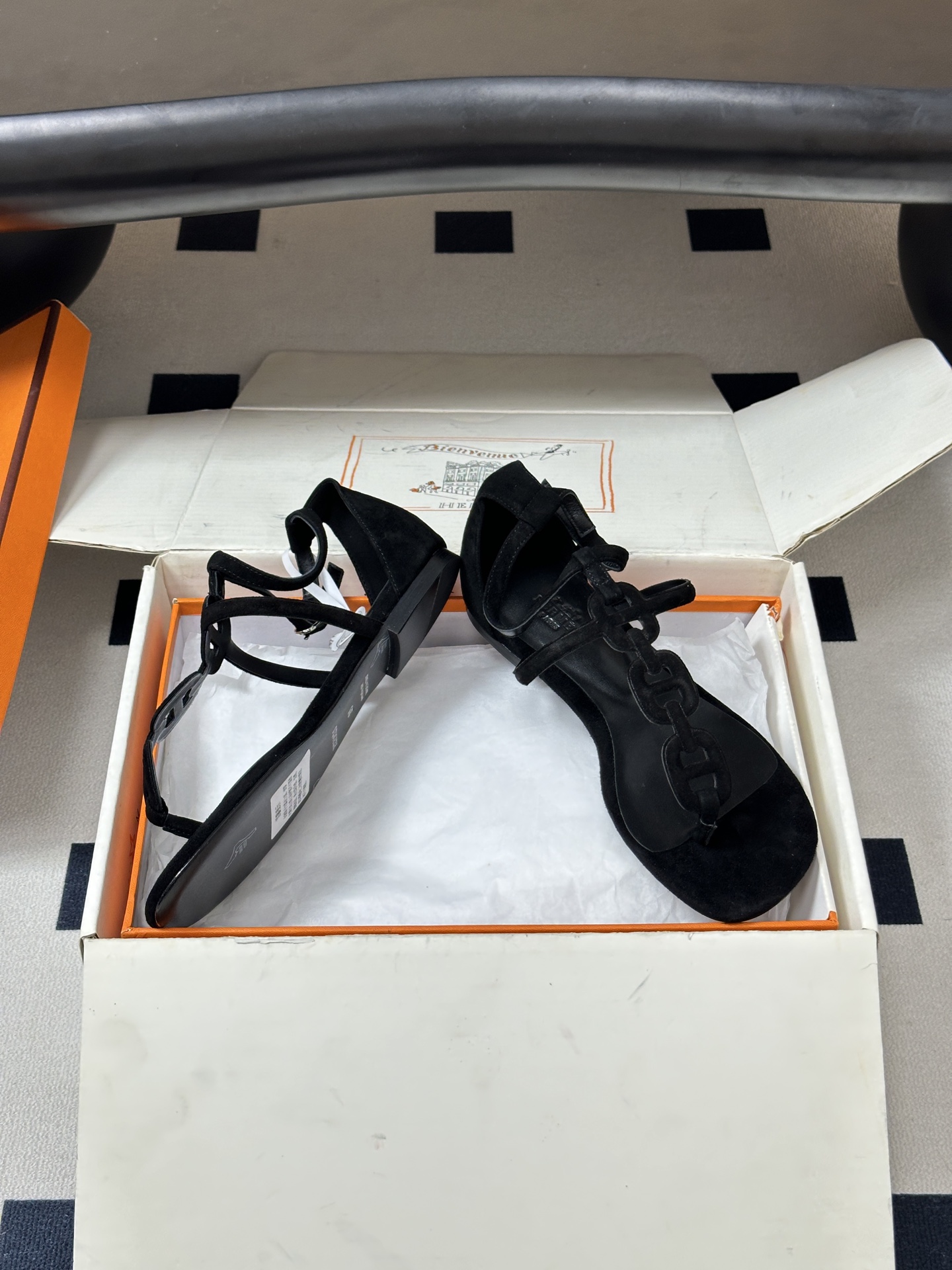 顶级品质（配高档飞机盒✈️）Hermes 爱马仕🐎 H家 2026ss春夏新款 Milos凉鞋系列经典猪