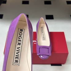 顶级品质2026早春新款 Roger vivier 罗杰维维亚 RV U Look漆皮芭蕾舞鞋圆头经典方 顶级品质2026早春新款 Roger vivier 罗杰维维亚 RV U Look漆皮芭蕾舞鞋圆头经典方
