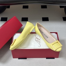 顶级品质2026早春新款 Roger vivier 罗杰维维亚 RV U Look漆皮芭蕾舞鞋圆头经典方 顶级品质2026早春新款 Roger vivier 罗杰维维亚 RV U Look漆皮芭蕾舞鞋圆头经典方