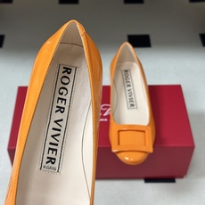 顶级品质2026早春新款 Roger vivier 罗杰维维亚 RV U Look漆皮芭蕾舞鞋圆头经典方 顶级品质2026早春新款 Roger vivier 罗杰维维亚 RV U Look漆皮芭蕾舞鞋圆头经典方