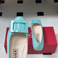 顶级品质2026早春新款 Roger vivier 罗杰维维亚 RV U Look漆皮芭蕾舞鞋圆头经典方 顶级品质2026早春新款 Roger vivier 罗杰维维亚 RV U Look漆皮芭蕾舞鞋圆头经典方