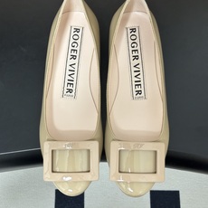 顶级品质2026早春新款 Roger vivier 罗杰维维亚 RV U Look漆皮芭蕾舞鞋圆头经典方 顶级品质2026早春新款 Roger vivier 罗杰维维亚 RV U Look漆皮芭蕾舞鞋圆头经典方