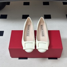 顶级品质2026早春新款 Roger vivier 罗杰维维亚 RV U Look漆皮芭蕾舞鞋圆头经典方 顶级品质2026早春新款 Roger vivier 罗杰维维亚 RV U Look漆皮芭蕾舞鞋圆头经典方