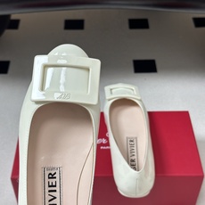 顶级品质2026早春新款 Roger vivier 罗杰维维亚 RV U Look漆皮芭蕾舞鞋圆头经典方 顶级品质2026早春新款 Roger vivier 罗杰维维亚 RV U Look漆皮芭蕾舞鞋圆头经典方