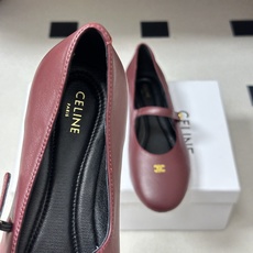 26Fw春夏新款CELINE 赛琳 思琳经典凯旋门一字带玛丽珍鞋平底芭蕾舞鞋单鞋经典玛丽珍鞋型的现代演绎 26Fw春夏新款CELINE 赛琳 思琳经典凯旋门一字带玛丽珍鞋平底芭蕾舞鞋单鞋经典玛丽珍鞋型的现代演绎