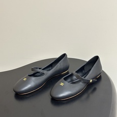 26Fw春夏新款CELINE 赛琳 思琳经典凯旋门一字带玛丽珍鞋平底芭蕾舞鞋单鞋经典玛丽珍鞋型的现代演绎 26Fw春夏新款CELINE 赛琳 思琳经典凯旋门一字带玛丽珍鞋平底芭蕾舞鞋单鞋经典玛丽珍鞋型的现代演绎