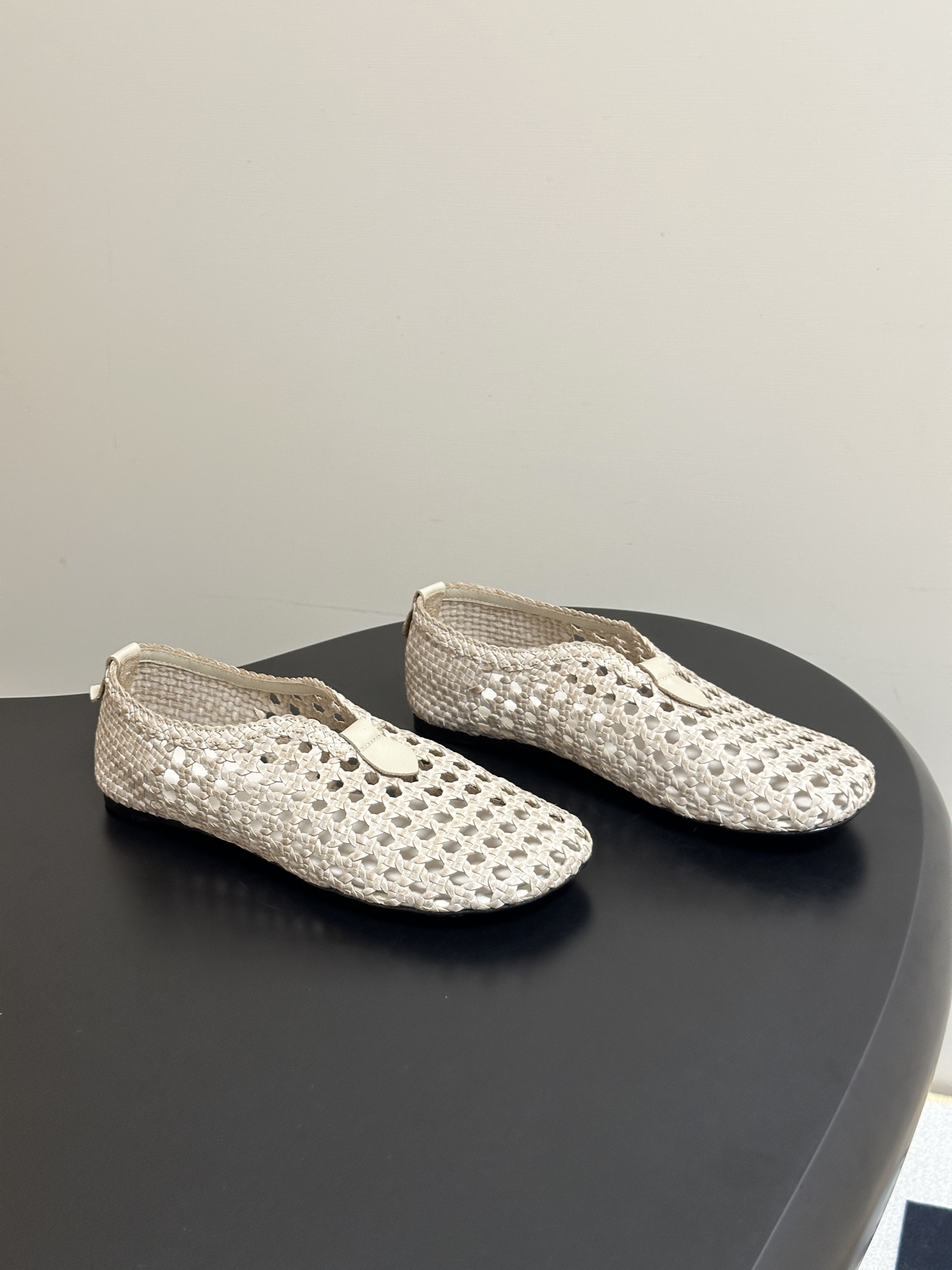 🔥爆炸款Loro Piana 诺悠翩雅 26s春夏新款 LP Floaty牛皮手工编织镂空乐福鞋老钱风复