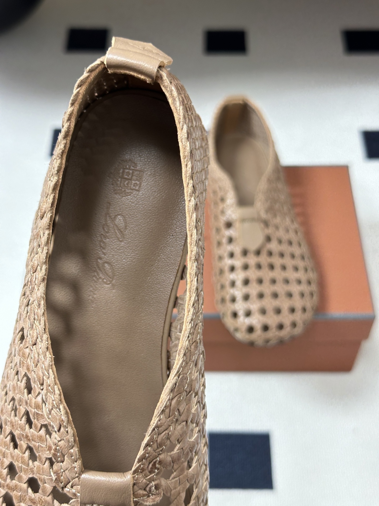 🔥爆炸款Loro Piana 诺悠翩雅 26s春夏新款 LP Floaty牛皮手工编织镂空乐福鞋老钱风复 🔥爆炸款Loro Piana 诺悠翩雅 26s春夏新款 LP Floaty牛皮手工编织镂空乐福鞋老钱风复