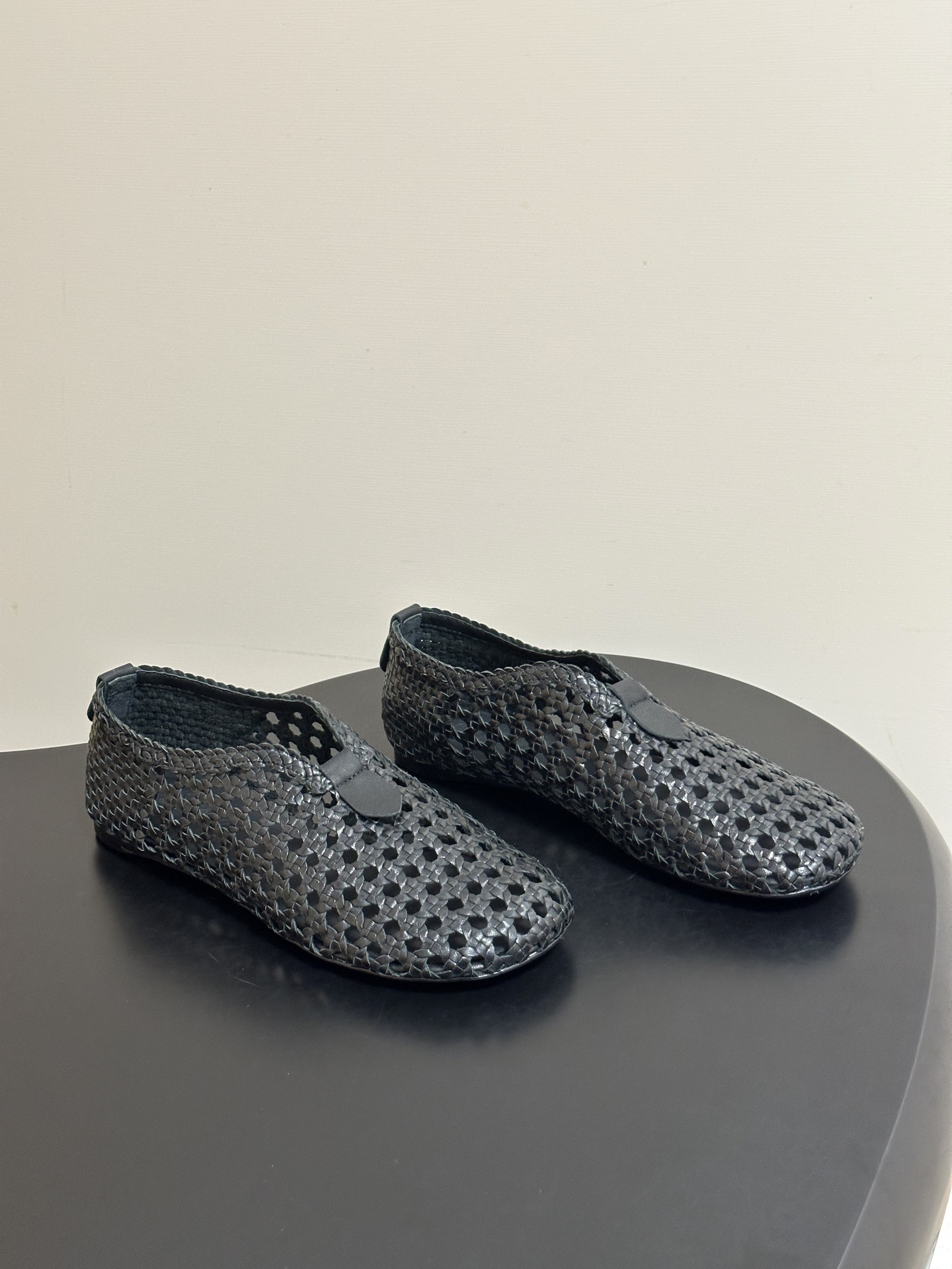 🔥爆炸款Loro Piana 诺悠翩雅 26s春夏新款 LP Floaty牛皮手工编织镂空乐福鞋老钱风复