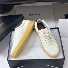 莞产(配高档飞机盒✈️)Chanel 小香 26P 麂皮绒面德训鞋 经典双C侧标休闲鞋系带运动鞋简约的配 莞产(配高档飞机盒✈️)Chanel 小香 26P 麂皮绒面德训鞋 经典双C侧标休闲鞋系带运动鞋简约的配