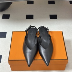 Hermes 爱马仕🐎 2026春夏新款 H家 Nicole露跟凉鞋系列尖头Kelly扣高跟凉鞋 小猫跟 Hermes 爱马仕🐎 2026春夏新款 H家 Nicole露跟凉鞋系列尖头Kelly扣高跟凉鞋 小猫跟