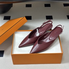 Hermes 爱马仕🐎 2026春夏新款 H家 Nicoletta40露跟凉鞋系列尖头Kelly扣高跟凉 Hermes 爱马仕🐎 2026春夏新款 H家 Nicoletta40露跟凉鞋系列尖头Kelly扣高跟凉