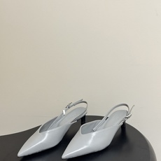 Hermes 爱马仕🐎 2026春夏新款 H家 Nicoletta40露跟凉鞋系列尖头Kelly扣高跟凉 Hermes 爱马仕🐎 2026春夏新款 H家 Nicoletta40露跟凉鞋系列尖头Kelly扣高跟凉
