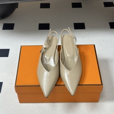 Hermes 爱马仕🐎 2026春夏新款 H家 Nicoletta40露跟凉鞋系列尖头Kelly扣高跟凉 Hermes 爱马仕🐎 2026春夏新款 H家 Nicoletta40露跟凉鞋系列尖头Kelly扣高跟凉