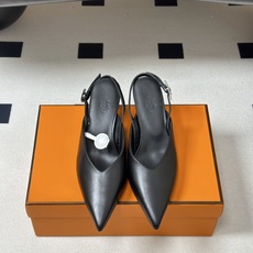 Hermes 爱马仕🐎 2026春夏新款 H家 Nicoletta70露跟凉鞋系列尖头Kelly扣高跟凉 Hermes 爱马仕🐎 2026春夏新款 H家 Nicoletta70露跟凉鞋系列尖头Kelly扣高跟凉