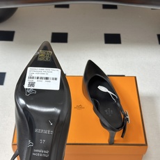 Hermes 爱马仕🐎 2026春夏新款 H家 Nicoletta70露跟凉鞋系列尖头Kelly扣高跟凉 Hermes 爱马仕🐎 2026春夏新款 H家 Nicoletta70露跟凉鞋系列尖头Kelly扣高跟凉