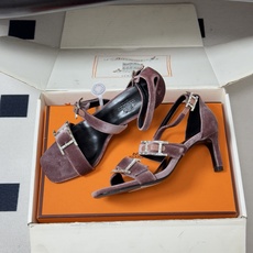 顶级品质(配高档飞机盒✈️)Hermes 爱马仕🐎 H家 2026 春夏新款 Liv凉鞋系列经典Kell 顶级品质(配高档飞机盒✈️)Hermes 爱马仕🐎 H家 2026 春夏新款 Liv凉鞋系列经典Kell