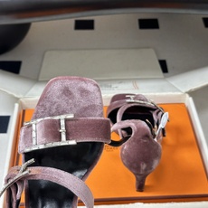 顶级品质(配高档飞机盒✈️)Hermes 爱马仕🐎 H家 2026 春夏新款 Liv凉鞋系列经典Kell 顶级品质(配高档飞机盒✈️)Hermes 爱马仕🐎 H家 2026 春夏新款 Liv凉鞋系列经典Kell