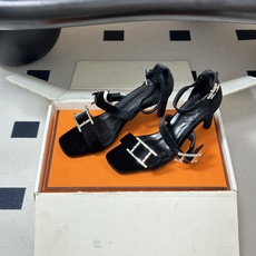 顶级品质(配高档飞机盒✈️)Hermes 爱马仕🐎 H家 2026 春夏新款 Liv凉鞋系列经典Kell 顶级品质(配高档飞机盒✈️)Hermes 爱马仕🐎 H家 2026 春夏新款 Liv凉鞋系列经典Kell