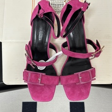 顶级品质(配高档飞机盒✈️)Hermes 爱马仕🐎 H家 2026 春夏新款 Liv凉鞋系列经典Kell 顶级品质(配高档飞机盒✈️)Hermes 爱马仕🐎 H家 2026 春夏新款 Liv凉鞋系列经典Kell