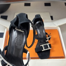 顶级品质(配高档飞机盒✈️)Hermes 爱马仕🐎 H家 2026 春夏新款 Liv凉鞋系列经典Kell 顶级品质(配高档飞机盒✈️)Hermes 爱马仕🐎 H家 2026 春夏新款 Liv凉鞋系列经典Kell