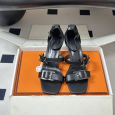 顶级品质(配高档飞机盒✈️)Hermes 爱马仕🐎 H家 2026 春夏新款 Liv凉鞋系列经典Kell 顶级品质(配高档飞机盒✈️)Hermes 爱马仕🐎 H家 2026 春夏新款 Liv凉鞋系列经典Kell