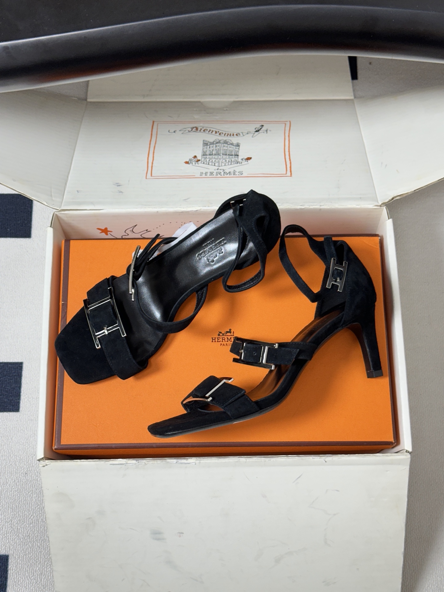 顶级品质（配高档飞机盒✈️）Hermes 爱马仕🐎 H家 2026 春夏新款 Liv凉鞋系列经典Kell