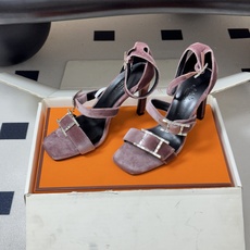顶级品质(配高档飞机盒✈️)Hermes 爱马仕🐎 H家 2026 春夏新款 Liv凉鞋系列经典Kell 顶级品质(配高档飞机盒✈️)Hermes 爱马仕🐎 H家 2026 春夏新款 Liv凉鞋系列经典Kell