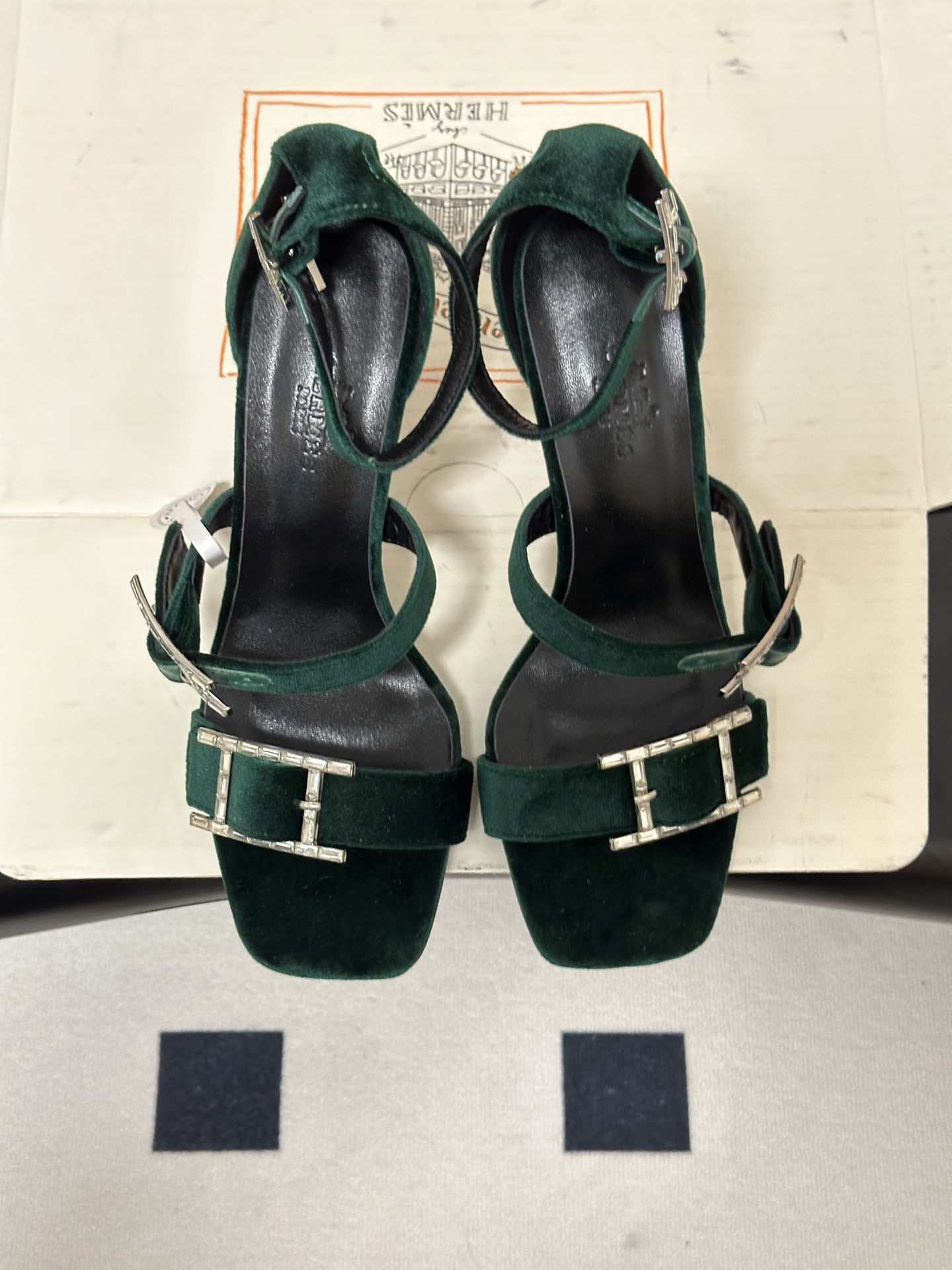 顶级品质（配高档飞机盒✈️）Hermes 爱马仕🐎 H家 2026 春夏新款 Liv凉鞋系列经典Kell