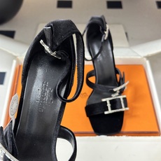 顶级品质(配高档飞机盒✈️)Hermes 爱马仕🐎 H家 2026 春夏新款 Liv凉鞋系列经典Kell 顶级品质(配高档飞机盒✈️)Hermes 爱马仕🐎 H家 2026 春夏新款 Liv凉鞋系列经典Kell