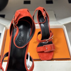 顶级品质(配高档飞机盒✈️)Hermes 爱马仕🐎 H家 2026 春夏新款 Liv凉鞋系列经典Kell 顶级品质(配高档飞机盒✈️)Hermes 爱马仕🐎 H家 2026 春夏新款 Liv凉鞋系列经典Kell