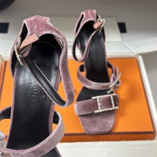 顶级品质(配高档飞机盒✈️)Hermes 爱马仕🐎 H家 2026 春夏新款 Liv凉鞋系列经典Kell 顶级品质(配高档飞机盒✈️)Hermes 爱马仕🐎 H家 2026 春夏新款 Liv凉鞋系列经典Kell