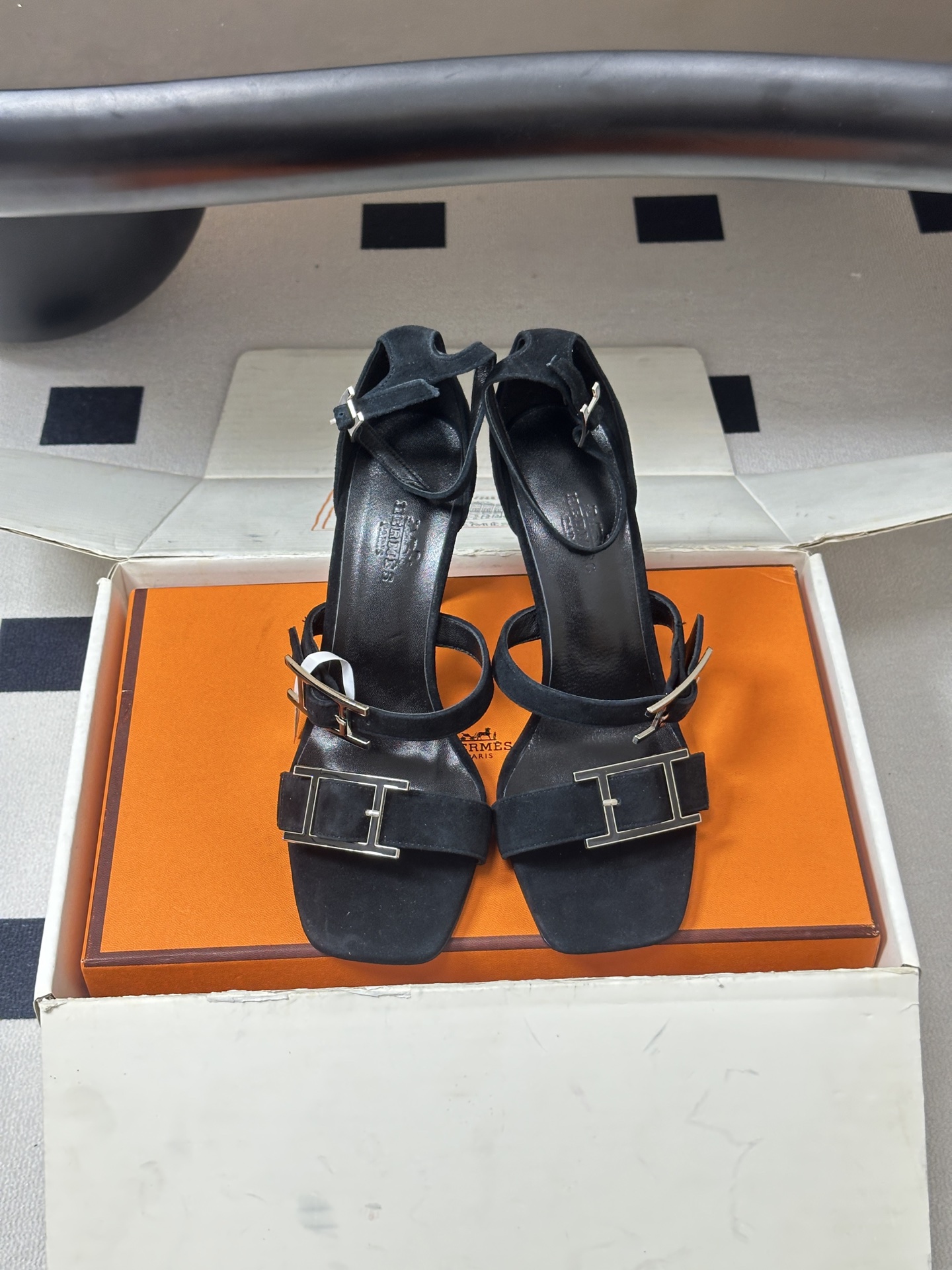 顶级品质（配高档飞机盒✈️）Hermes 爱马仕🐎 H家 2026 春夏新款 Liv凉鞋系列经典Kell
