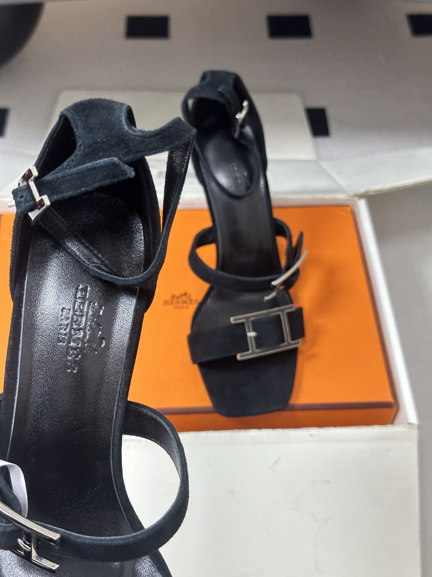 顶级品质（配高档飞机盒✈️）Hermes 爱马仕🐎 H家 2026 春夏新款 Liv凉鞋系列经典Kell