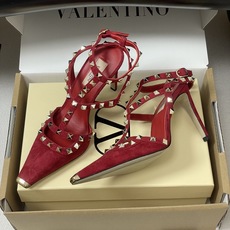 顶级品质(配飞机盒✈️➕10)2026春夏新款 Valentino 华伦天奴ROCKSTUD漆皮系带铆钉 顶级品质(配飞机盒✈️➕10)2026春夏新款 Valentino 华伦天奴ROCKSTUD漆皮系带铆钉