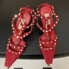 顶级品质(配飞机盒✈️➕10)2026春夏新款 Valentino 华伦天奴ROCKSTUD漆皮系带铆钉 顶级品质(配飞机盒✈️➕10)2026春夏新款 Valentino 华伦天奴ROCKSTUD漆皮系带铆钉